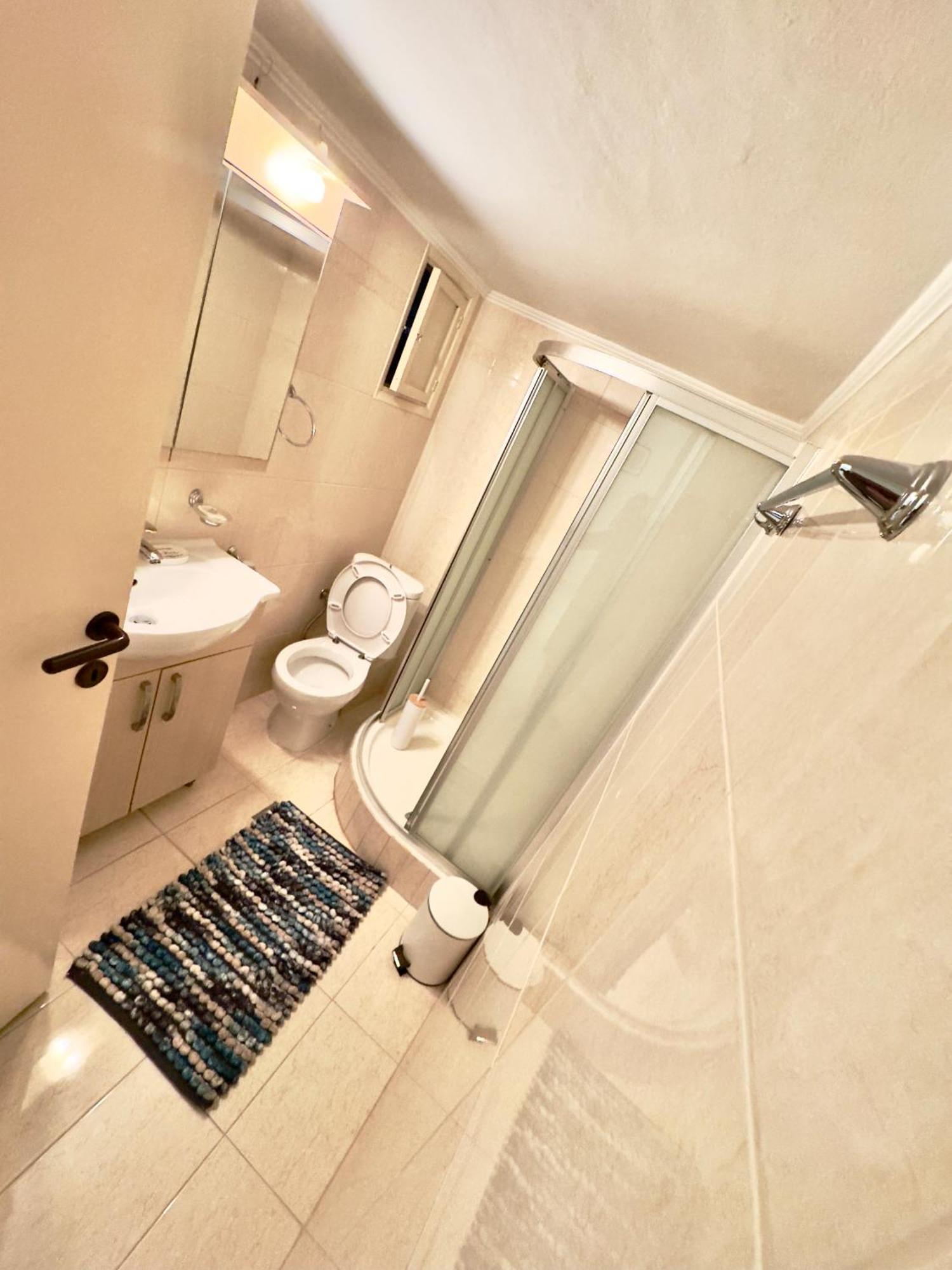 Cyriacus Flat In The Heart Of Thessaloniki Apartment Luaran gambar